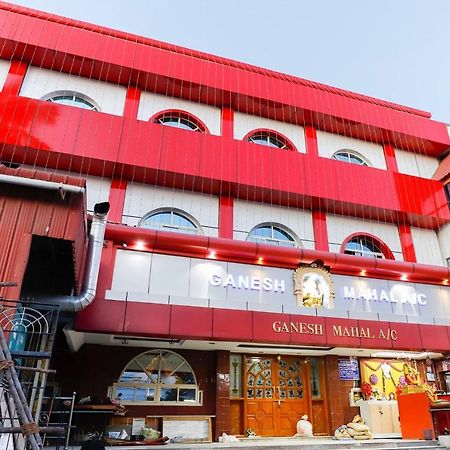 Oyo 65719 Sree Ganesh Mahal Hotel Siruseri Eksteriør billede