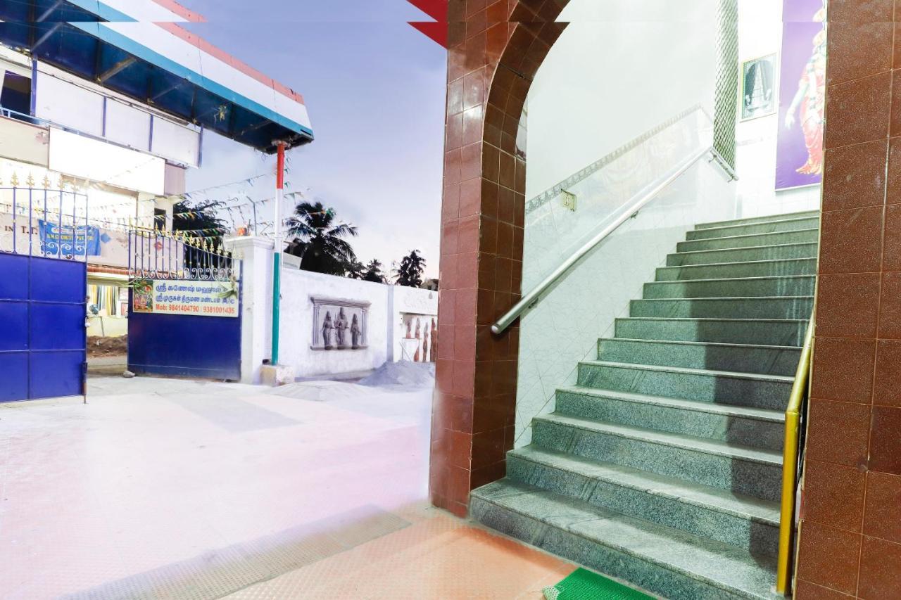 Oyo 65719 Sree Ganesh Mahal Hotel Siruseri Eksteriør billede